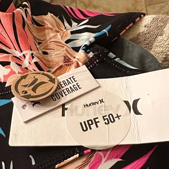 Hurley -Long Sleeve Hana Cross Yoke Surfsuit NWT / Small - Picture 4 of 7